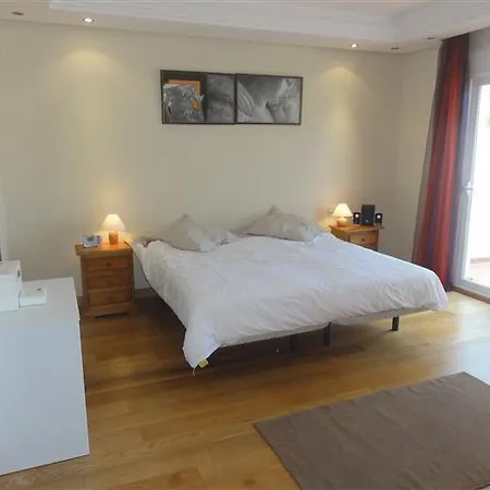 Сasa de vacaciones Luxury Townhouse 200m To Beach *