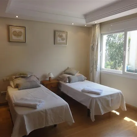 Luxury Townhouse 200m To Beach Сasa de vacaciones *