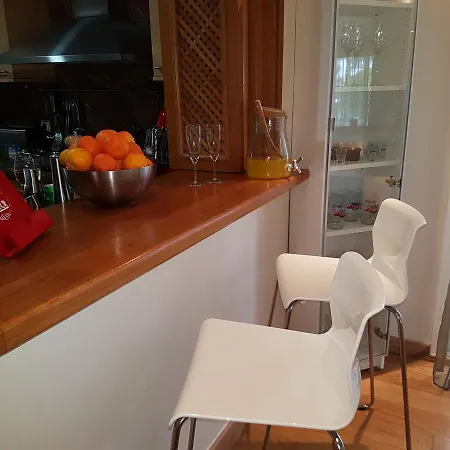 Luxury Townhouse 200m To Beach