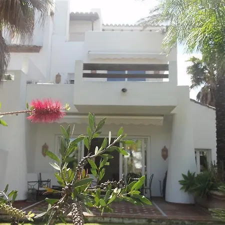 Luxury Townhouse 200m To Beach Holiday home Estepona